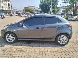 Mazda 2 sport matic 2012