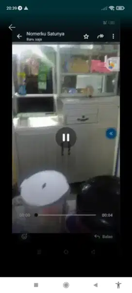 Dijual etalase kaca untuk jualan