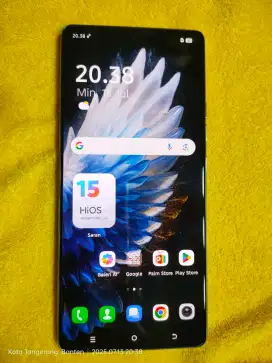 Tecno camon 40 like new