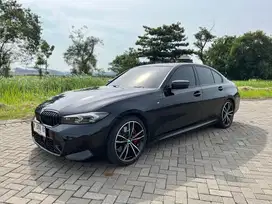 BMW 330i M Sport Pro 2024 | HUD