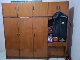 Lemari Kayu Jati