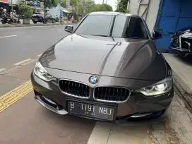 Bmw 320i th 2015 AT siap pakai