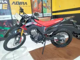 CRF 150 L 2023 exlusive
