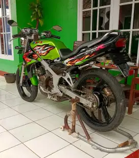 Kawasaki ninja R super kips 2009