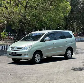 Kijang innova 2005