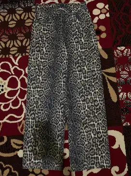 Celana Baggy leopard