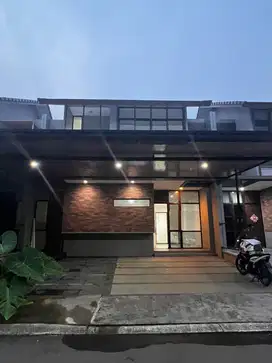 Dijual Rumah 2LT di cluster Dakota Suvarna Sutera Tangerang 1K900059