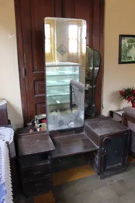Meja Rias Antik Kayu Jati