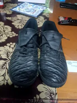 Jual sepatu specs