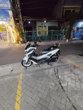 NMAX tahun 2016 non ABS