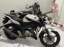 Jual vixion 2015