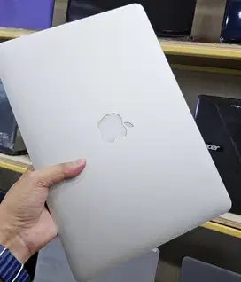 Macbook Air 2017 Intel Core i5 SSD 256 Ram 8GB