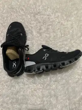 sepatu running rekomendasi formal atau informal on cloud x3 on cloud
