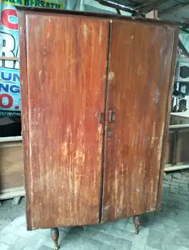 lemari pakaian 2 pintu jati, belakang triplek
