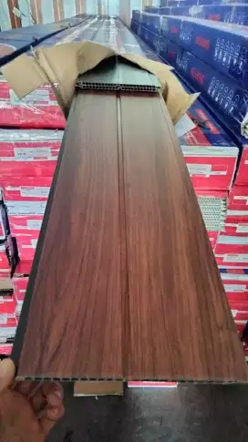 Bongkar pasang atap dan plafon PVC dll