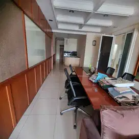 Ruko 3,,5 Lantai di Utan Kayu, Matraman, Jakarta Timur