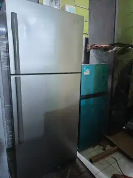 Kulkas 2pintu garansi