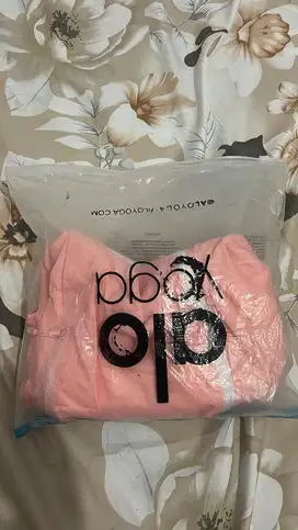 Alo Yoga UPFV40