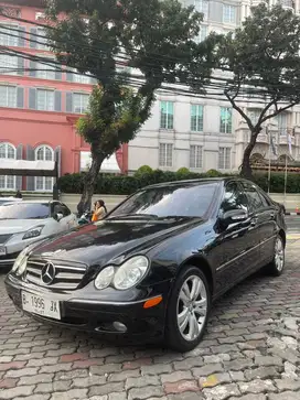 Mercedes-Benz C240 2003 Bensin