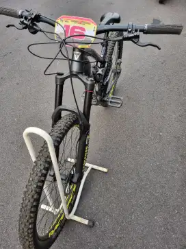 Sepeda MTB 27,5 inch Thrill Ricochet T160 All Pro size M