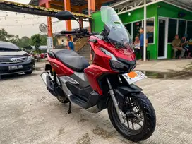 Dijual Cepat! ADV 160 Tahun 2022 KM 18rb • Mesin Halus & Pajak Panjang