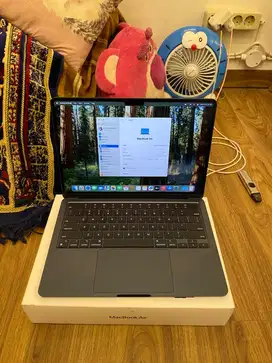 macbook air m2 16/256 ibox garansi juni 2025