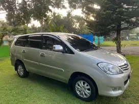 Kijang Innova G manual bensin