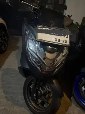 Honda PCX ABS HITAM DOFF 2024 Low KM!