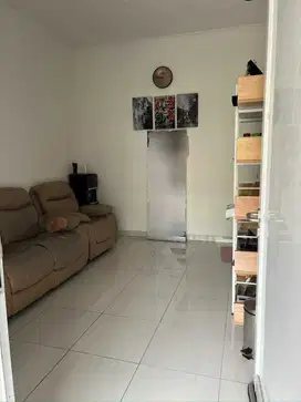 Dijual rumah siap huni lt.72m di Regency Melati Mas, Serpong