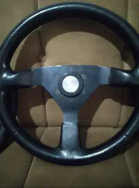 Setir racing Momo 13 inch