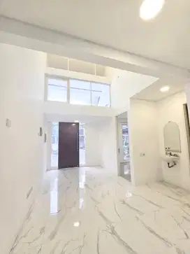 DIJUAL RUMAH NORTHWEST PARK CITRALAND 2KT 1 LANTAI FULL RENOVASI BAGUS