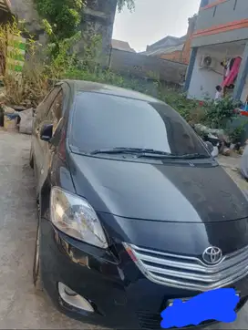 Toyota Limo 2011 Bensin