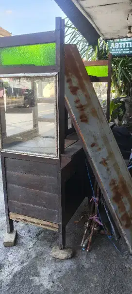 Rombong kayu murah untuk usaha jualan