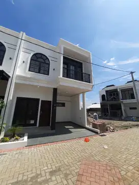 Rumah 2lt depok dekat Ui & krl Akses cepat ke jakarta.!