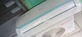 AC sharp 3/4pk mulus