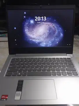 Laptop Lenovo Ideapad Slim 3