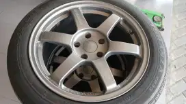 Dijual te 37 ring 17 lebar 8 rata et 0 plus ban yuk