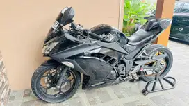 JUAL CEPAT NINJA 250 fi aniversary limited jarang pakai
