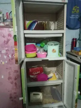 Lemari piring plastik merk naiba
