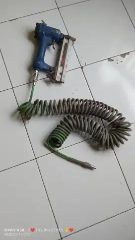 Mesin paku tembak