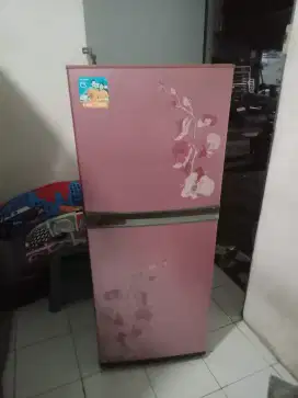 Kulkas Sharp 2 pintu