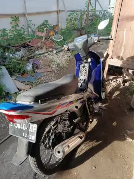 Vega r 2004 yamaha
