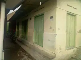 Hidden Gem! Rumah Klasik Luas & Sejuk di Tengah Kota Klaten