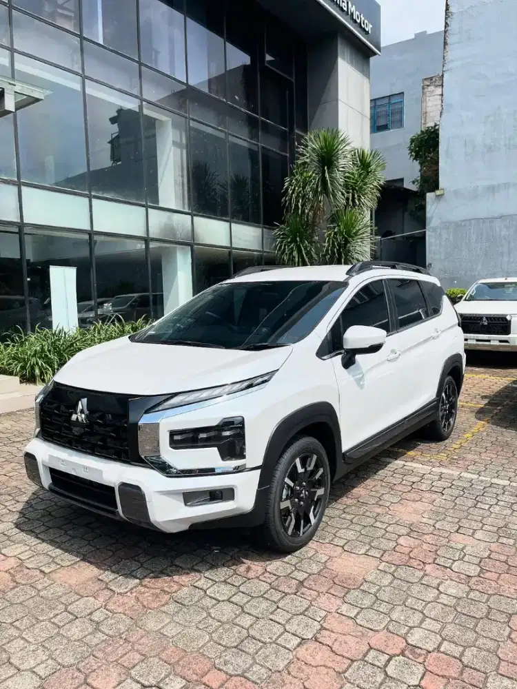 Mitsubishi Xpander Cross premium cvt thn 2025 on going