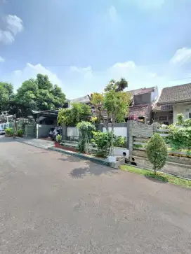 HOT SALE!!!RUMAH MEWAH TANAH LUAS SIAP HUNI LOKASI STRATEGIS