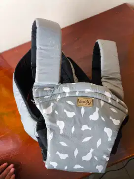 Gendongan carrier bayi ergo