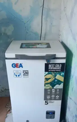 Jual Nego Freezer 100L murah masih bagus pemakaian rapi 3 tahun
