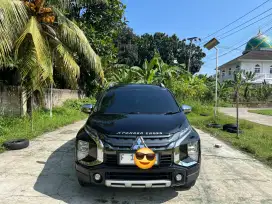 Mitsubishi Expander Cross