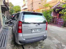 Toyota Avanza G Manual MT Tahun 2010 Silver , 2009