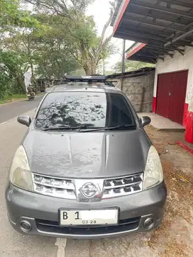 Nissan Livina 1.5 (4x2) AT